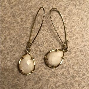 White Kendra Scott’s